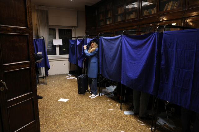 Εκλογές ΔΣΑ: Αναστασόπουλος και Κουτσόλαμπρος στον β’ γύρο