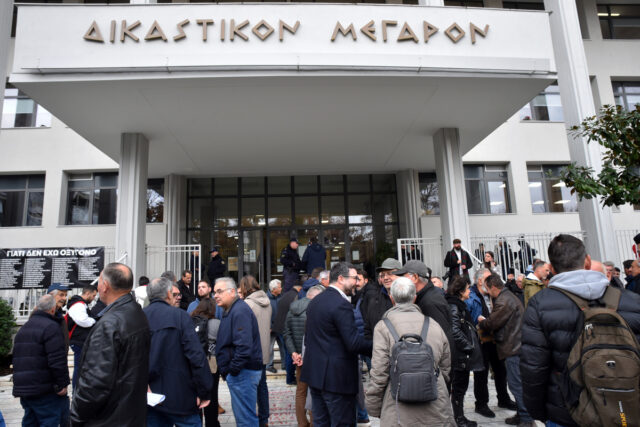 Λάρισα: Αναβλήθηκε η δίκη των δύο συλληφθέντων αγροτών