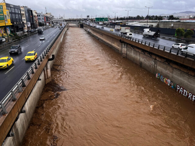 Κακοκαιρία Byron: Χάος στο οδικό δίκτυο της Αττικής