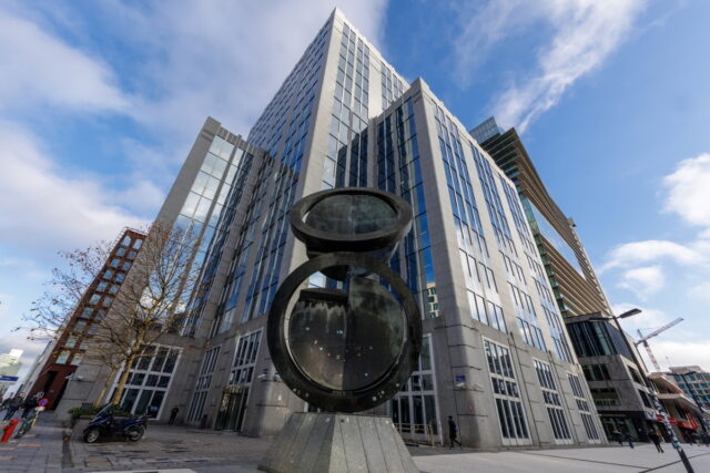 Η Ρωσία ζητάει αποζημίωση 230 δισ. δολαρίων από τη Euroclear