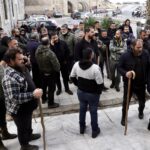 Αγρότες κατέλαβαν το κτήριο της ΑΑΔΕ στο Ηράκλειο