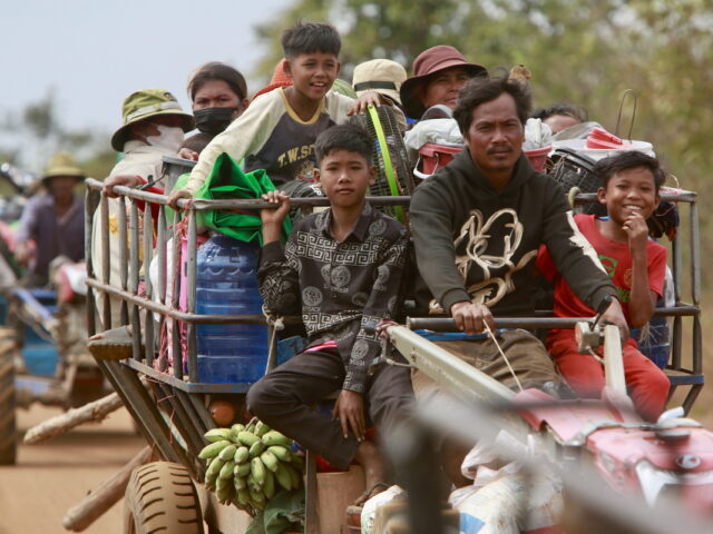 Συγκρούσεις Ταϊλάνδης-Καμπότζης: Πάνω από μισό εκατομμύριο άνθρωποι απομακρύνονται εσπευσμένα από τα σπίτια τους