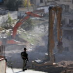 Χωρίς προειδοποίηση κατεδαφίστηκε πολυκατοικία Παλαιστινίων στην Ανατολική Ιερουσαλήμ