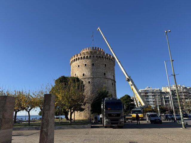 Θεσσαλονίκη: Προετοιμασίες για το μεγάλο πάρτι αλλαγής του χρόνου στον Λευκό Πύργο
