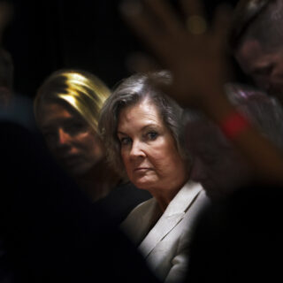 Susie Wiles: Η γυναίκα που αποκάλυψε το Τραμπικό χάος