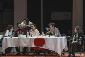 Τρεις προσβάσιμες παραστάσεις ΟΙΔΙΠΟΔΑΣ του Robert Icke στη Στέγη