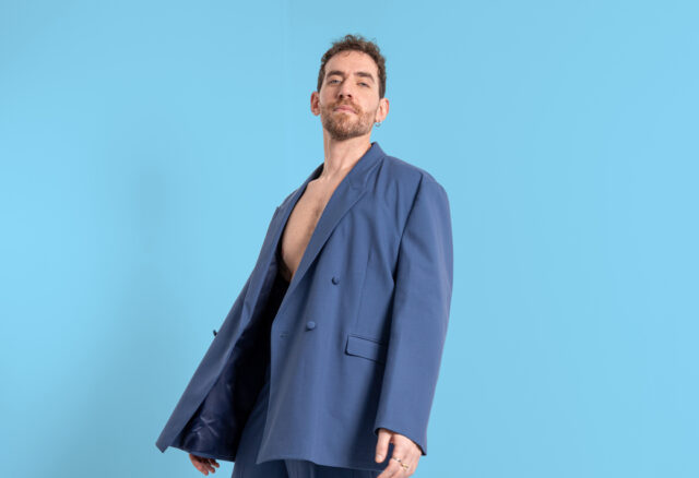 Ο Αλέξανδρος Τζοβάνι στη μουσική σκηνή «Ράδιο»