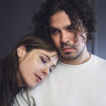 Ο Παντελής Κυραμαργιός και η Νατάσα Φαίη Κοσμίδου συναντιούνται σε «Ένα παράξενο λάιβ»