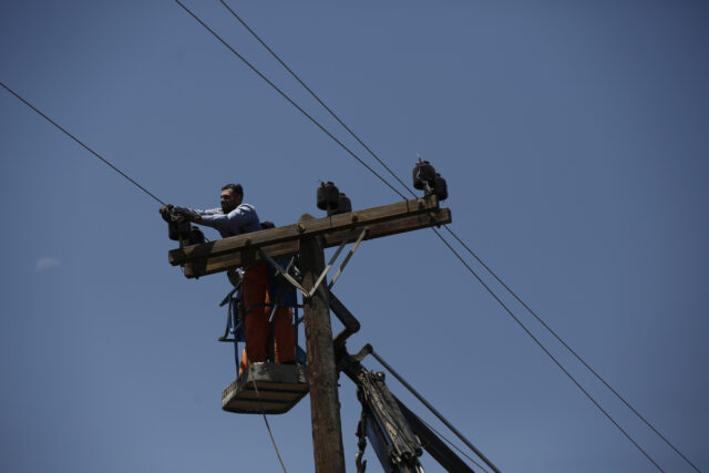 Ομαδικές αγωγές ετοιμάζει το ΙΝΚΑ κατά του ΔΕΔΔΗΕ