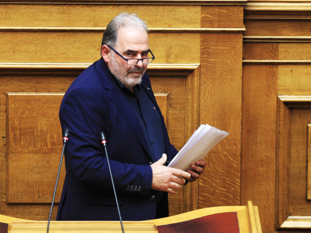 Ο πρόεδρος της Βουλής καταδικάζει την αναφορά πρώην «Σπαρτιάτη» βουλευτή στη Χούντα