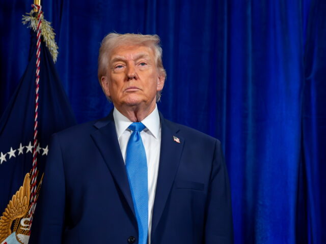 ΗΠΑ: Απειλούν με δασμούς 200% στα κρασιά και τις σαμπάνιες της Γαλλίας