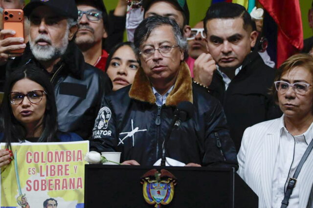 Κολομβία: Τραμπ και Πέτρο συμφώνησαν σε «κοινές δράσεις» εναντίον των ανταρτών του ELN