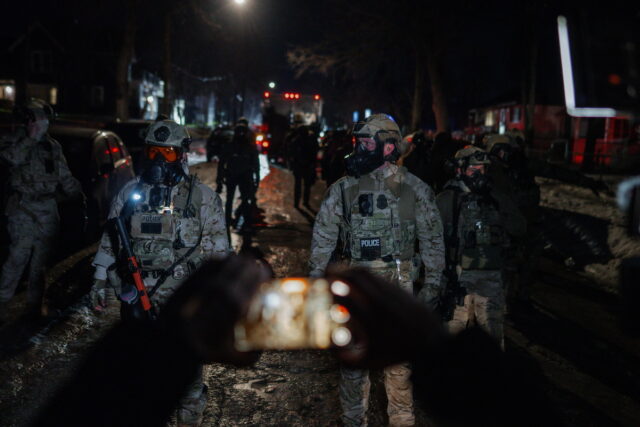 Αυξημένες εξουσίες στην ICE να συλλαμβάνει πρόσφυγες δίνει η κυβέρνηση Τραμπ