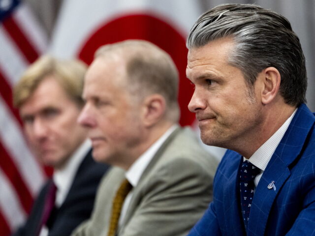 Ουάσινγκτον και Τόκιο ενισχύουν τη στρατιωτική συνεργασία τους