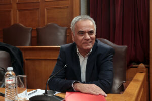 Κόντρα Σκουρλέτη – ΝΔ στην Εξεταστική: «Είστε τσιράκια της οικονομικής ολιγαρχίας»