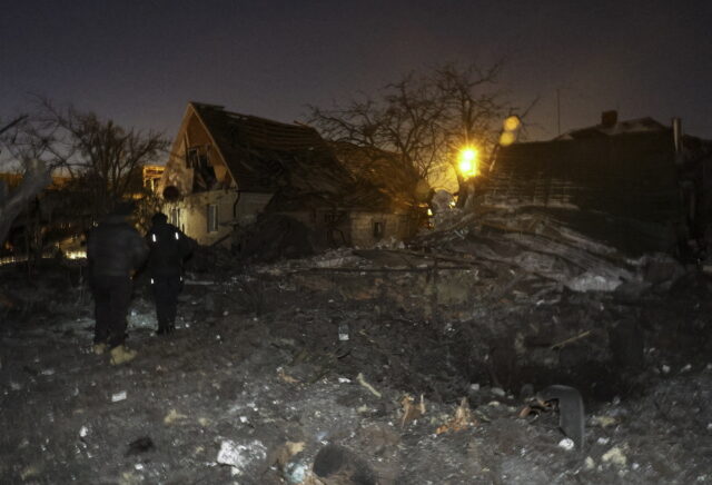 Ουκρανία: Χιλιάδες πολυκατοικίες χωρίς θέρμανση στο Κίεβο έπειτα από νέα ρωσική επίθεση