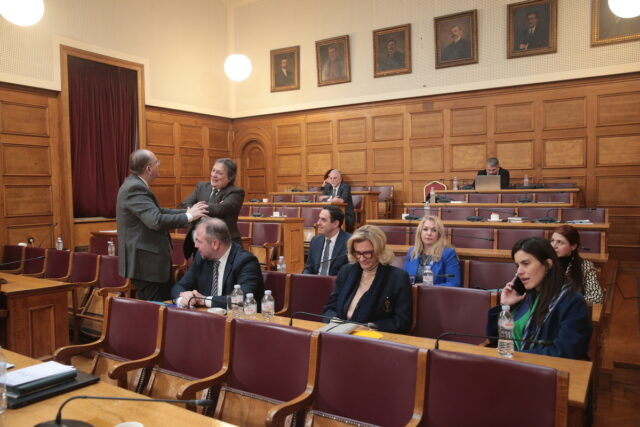 Εξεταστική για ΟΠΕΚΕΠΕ: Την απόσυρση 17 μαρτύρων αποφάσισε η κυβερνητική πλειοψηφία