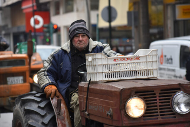 Αγροτική κινητοποίηση στο κέντρο της Λάρισας
