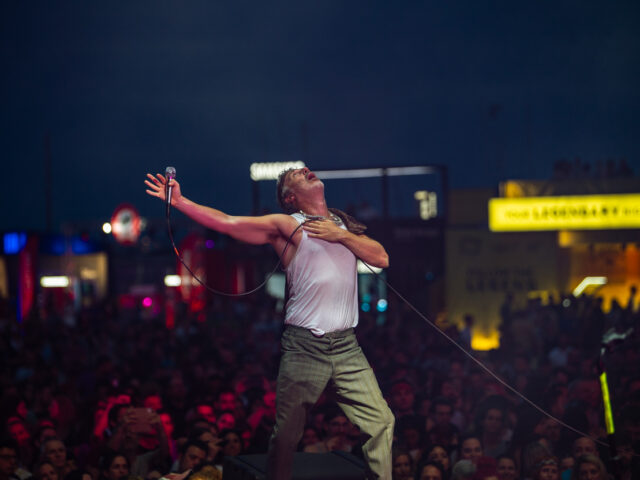 Οι Baxter Dury και Anna von Hausswolff θα πλαισιώσουν τον Nick Cave στο Release Athens 2026