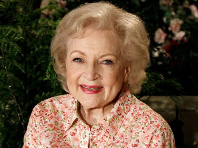 Σαν σήμερα γεννήθηκε η Μπέτι Γουάιτ,  ελληνικής καταγωγής «γηραιά γλυκιά αγαπημένη» της Αμερικής