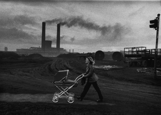 Life, Death and Everything in Between: Για πρώτη φορά στην Ελλάδα, η έκθεση με φωτογραφίες του Sir Don McCullin