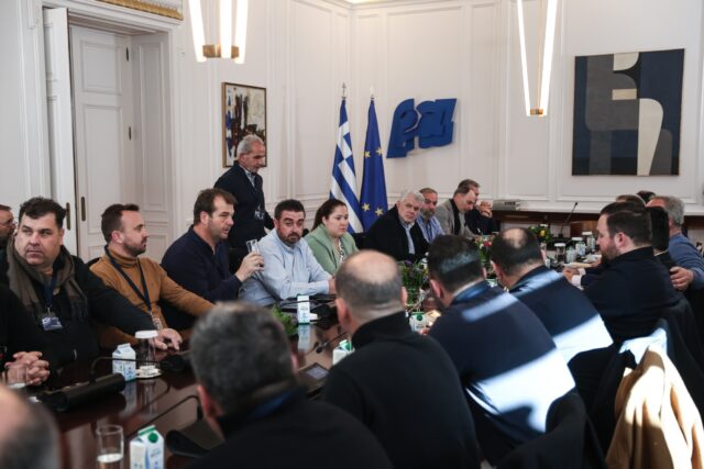 Νέα σύσκεψη κυβέρνησης – αγροτών σήμερα