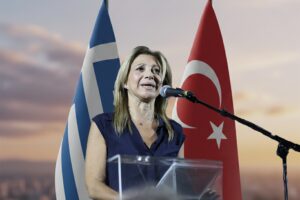 Μαρία Καρυστιανού: Η επικίνδυνη γοητεία της άγνοιας