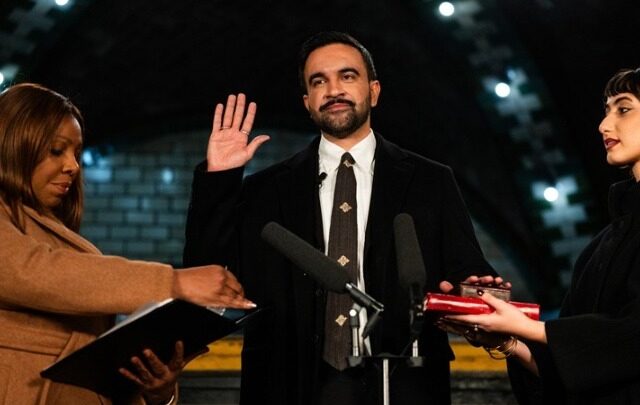 Ο Ζοχράν Μαμντάνι ορκίστηκε δήμαρχος της Νέας Υόρκης