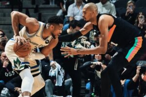 «Βαριά» ήττα στο Σαν Αντόνιο για τους Μπακς