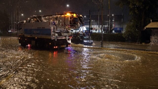 Σε εξέλιξη το κύμα κακοκαιρίας. Ισχυρές βροχές και καταιγίδες στην Αττική