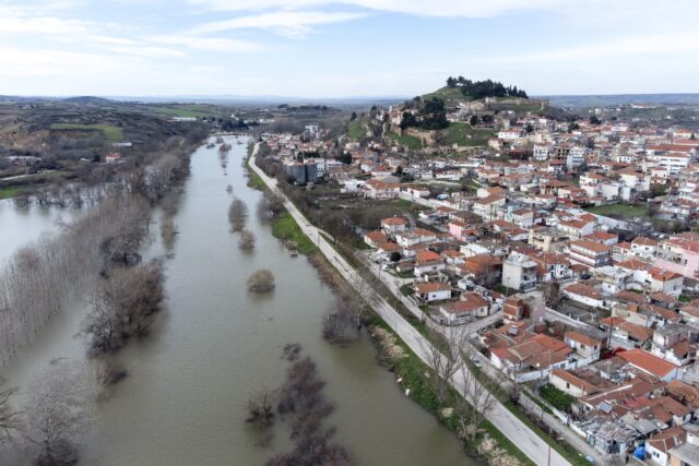 Έβρος: 150.000 στρέμματα κάτω από το νερό