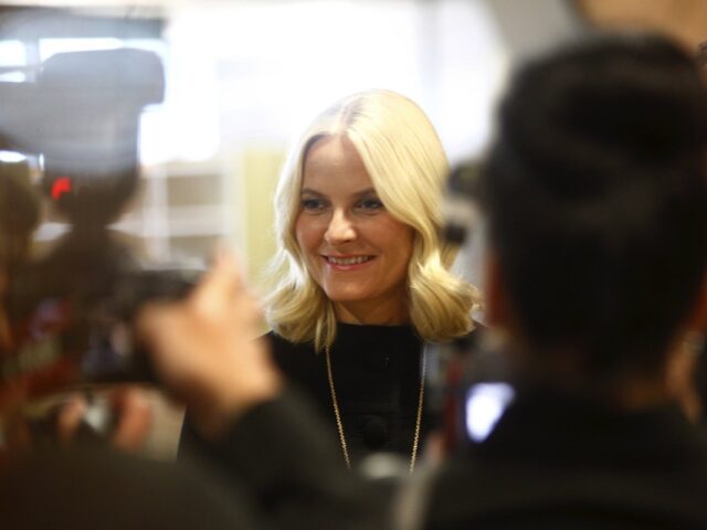 Νορβηγία: Η πριγκίπισσα Μέτε-Μάριτ ζητά συγγνώμη για τις σχέσεις της με τον Έπστιν