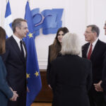 Συνάντηση Μητσοτάκη με αντιπροσωπεία του αμερικανικού Κογκρέσου