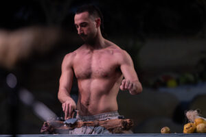 Ευθύμιος Μοσχόπουλος: “Σε κάθε έργο στο οποίο έχω υπάρξει κουβαλάω το σώμα μου ως αρχείο”