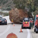 Χίος: Τεράστιος βράχος έπεσε στην εθνική οδό