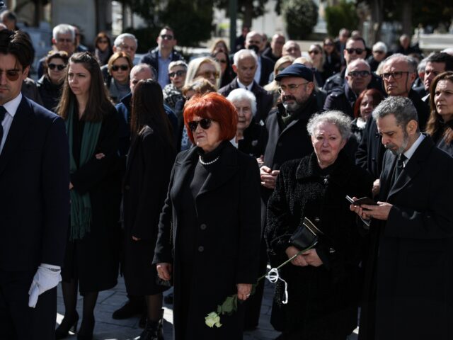Ύστατο χαίρε στην Άννα Ψαρούδα Μπενάκη