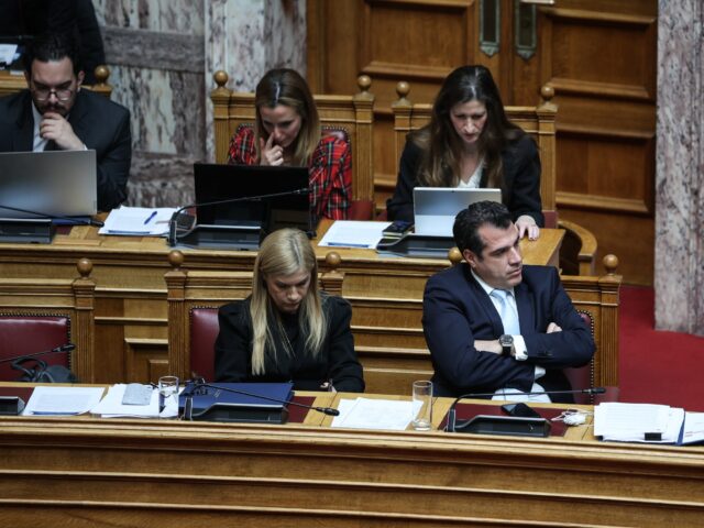 Ψηφίζεται σήμερα το νομοσχέδιο για τη νόμιμη μετανάστευση