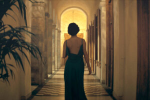 Είδα τη Μεγάλη Χίμαιρα και θυμήθηκα τη μελωδία που τραγουδάει η καρδιά της Emmanuelle