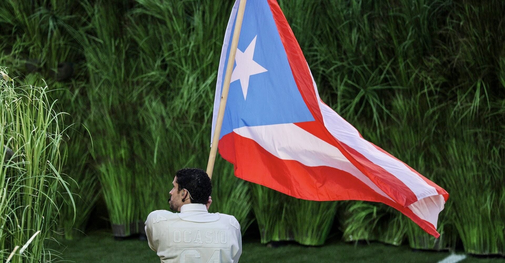 Η φιέστα του Bad Bunny στο Super Bowl και τα ενωτικά μηνύματα