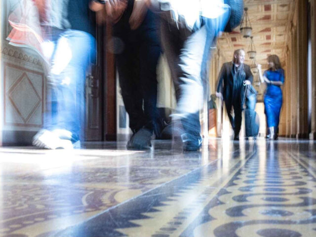 «Σαλόνια Γλώσσας»: Γνωριμία με τη σύγχρονη ελληνική γραφή για το θέατρο