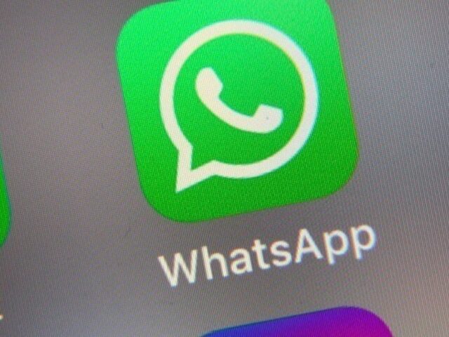 Η εφαρμογή WhatsApp κατήγγειλε απόπειρα των ρωσικών αρχών να «μπλοκάρουν εντελώς» τη λειτουργία της