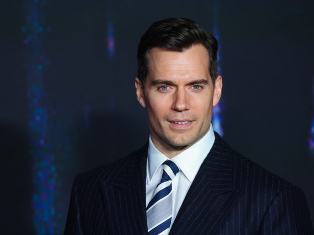 Οι Τζέικ Τζίλενχαλ και Χένρι Καβίλ στο εκρηκτικό πρώτο τρέιλερ του «In the Grey»