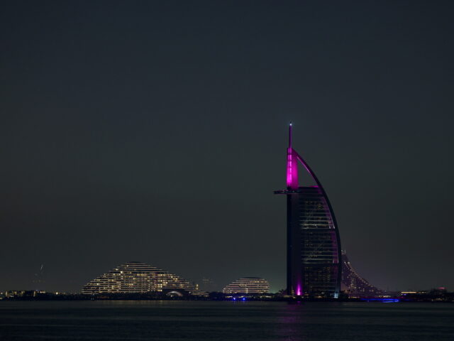 Ντουμπάι: Έξοδος πολυτελείας εν μέσω πολέμου