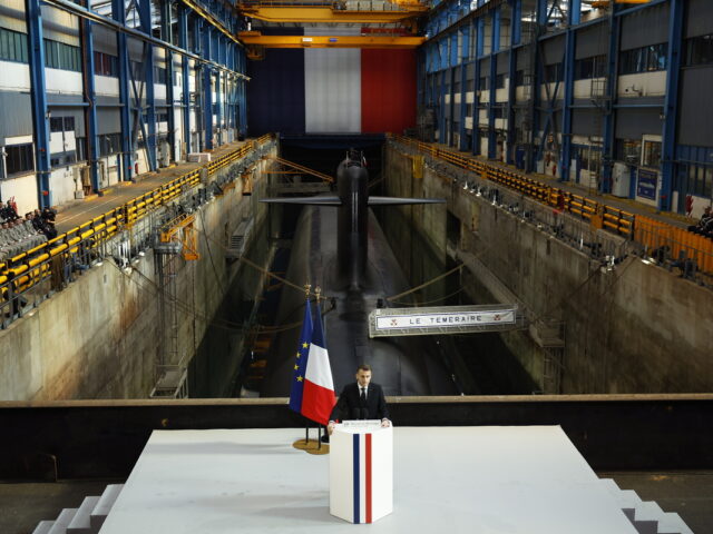 Μακρόν: Η Ελλάδα εντάσσεται στην «πυρηνική ομπρέλα» της Γαλλίας