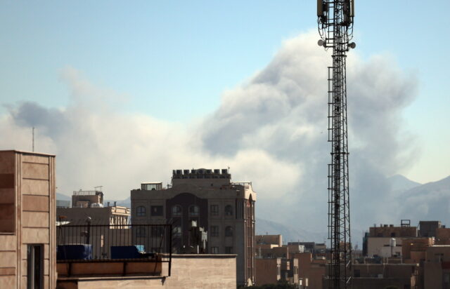 Ιράν: Στους 787 ανήλθε ο αριθμός των νεκρών – Ζημιές στην πυρηνική μονάδα της Νατάνζ