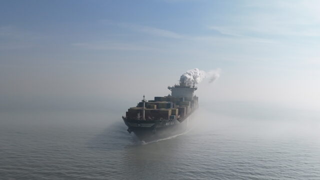 ΗΠΑ: Πετρελαιοφόρα αρχίζουν να διασχίζουν το Στενό του Ορμούζ