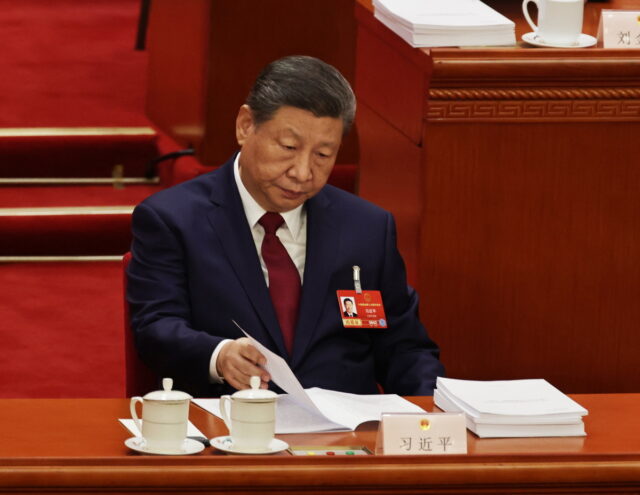 Η Κίνα «παγώνει» τις εξαγωγές πετρελαίου