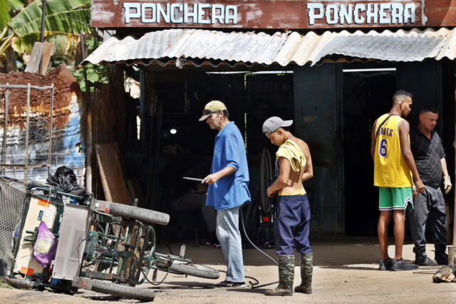 Μερική αποκατάσταση της ηλεκτροδότησης στην Κούβα