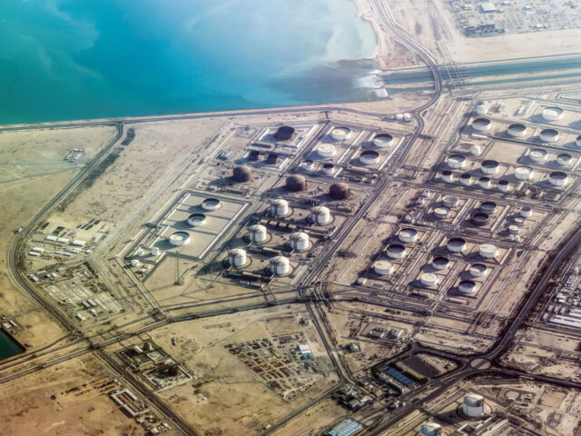 Ιρανική επίθεση κατά αεροπορικών βάσεων στα Ηνωμένα Αραβικά Εμιράτα και το Κουβέιτ