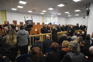 Ξεκινά πάλι η δίκη για τα Τέμπη